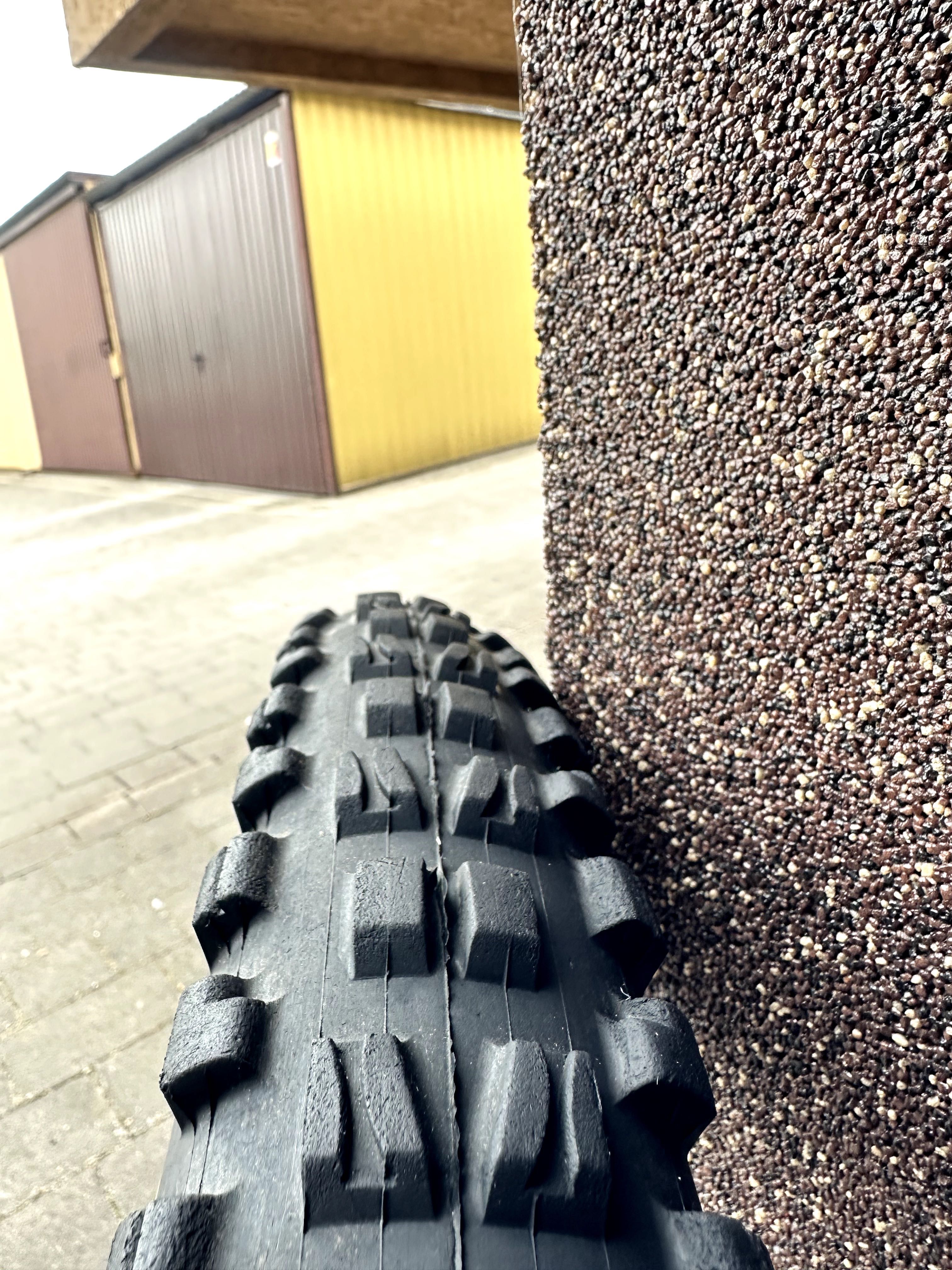 Maxxis Minion DHF 27.5x2.80 ,3C ,Maxx terra .Konkurent Schwalbe