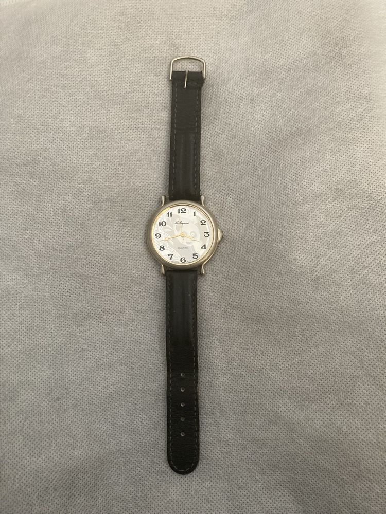 Наручные часы Quartz, кожанный ремешок. годинник на руку недорого
