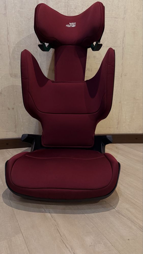 Дитяче автокрісло Britax Römer Kidfix M i-Size (15–36 кг), бордовий