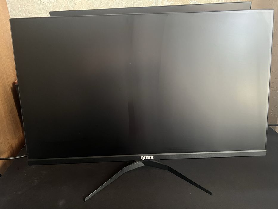 Монітор Qube 24,5