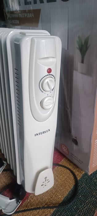 Продам масляний обігрівач Interlux INO-9020W.