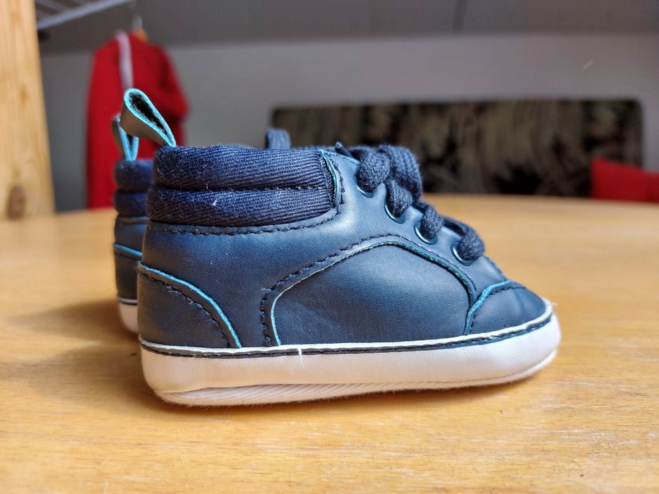 Buciki niechodki r. 18