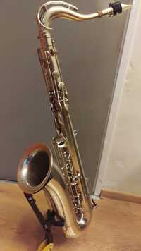 Saksofon tenorowy J Keilwerth 1954 r.
