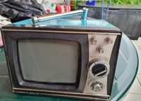 Советский переносной телевизор Silelis 401,радиодетали,позолота