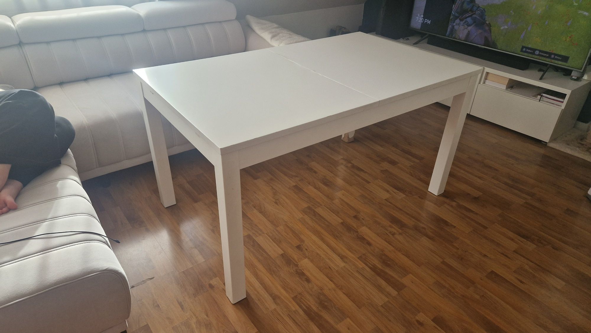 Stół Ikea wraz z 3 krzesłami