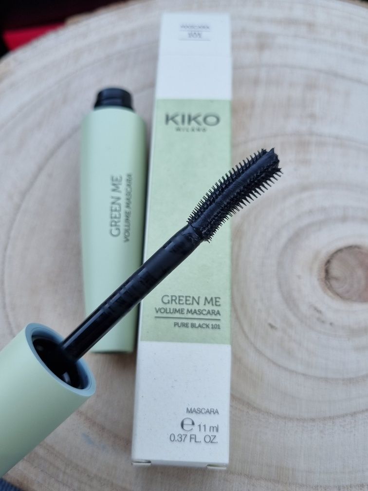 Туш Kiko Milano  luxurious lashes volumeyes + longeyes smart green me