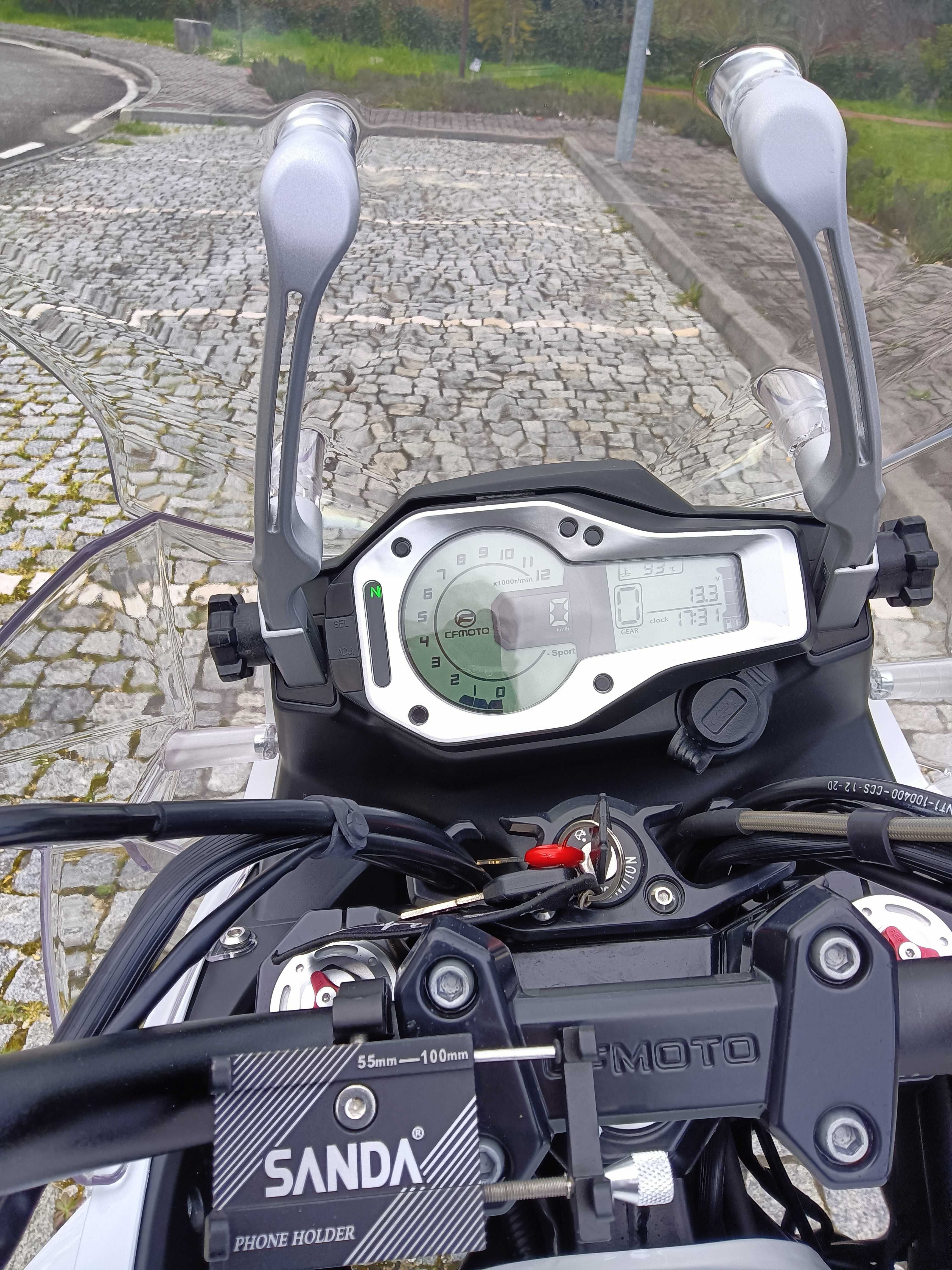Vendo CF MT 650 - Ano 2021 - 3 Malas Shad