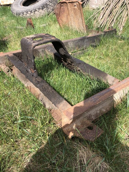 Підрамник Зіл 4502 коротиш