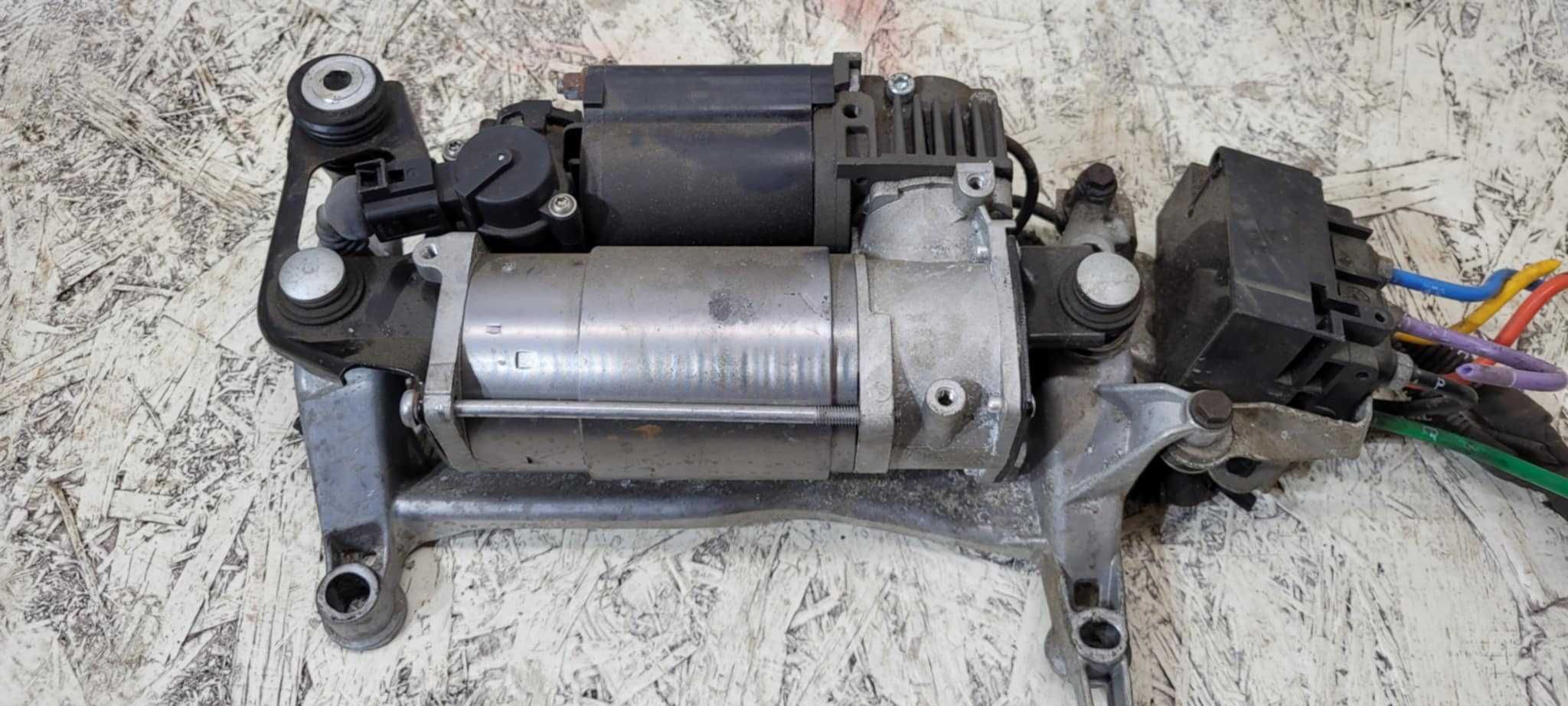 q7 4l kompresor zawieszenia 7l8.616.006c