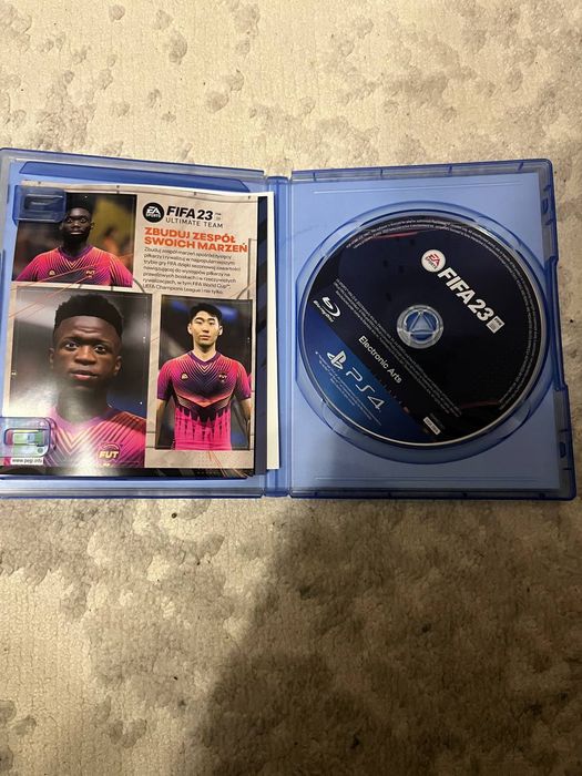 Продаю гру на ПС 4 фіфа