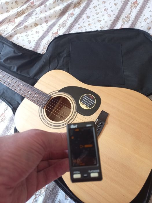Акустична гітара CORT