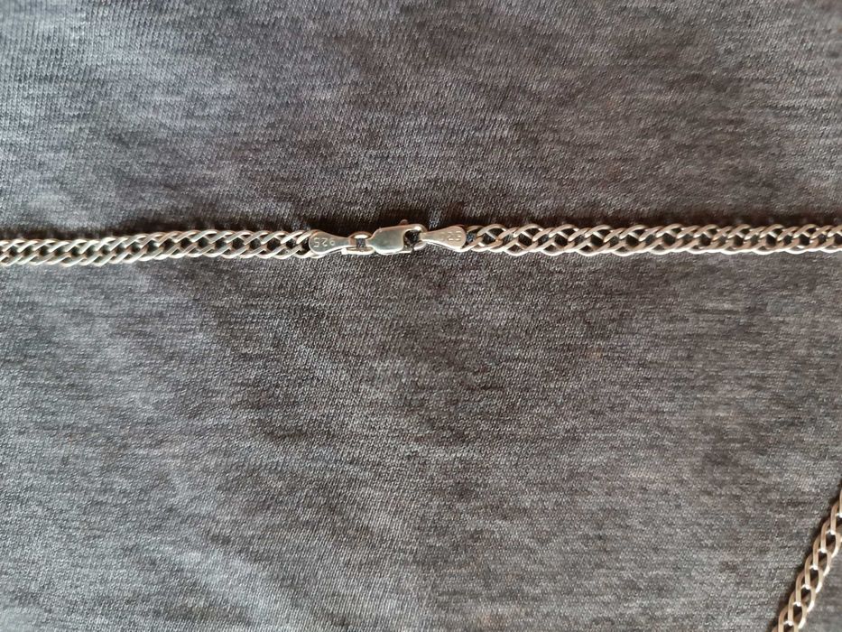 Продам цепочку серебрянныю 925 пробы