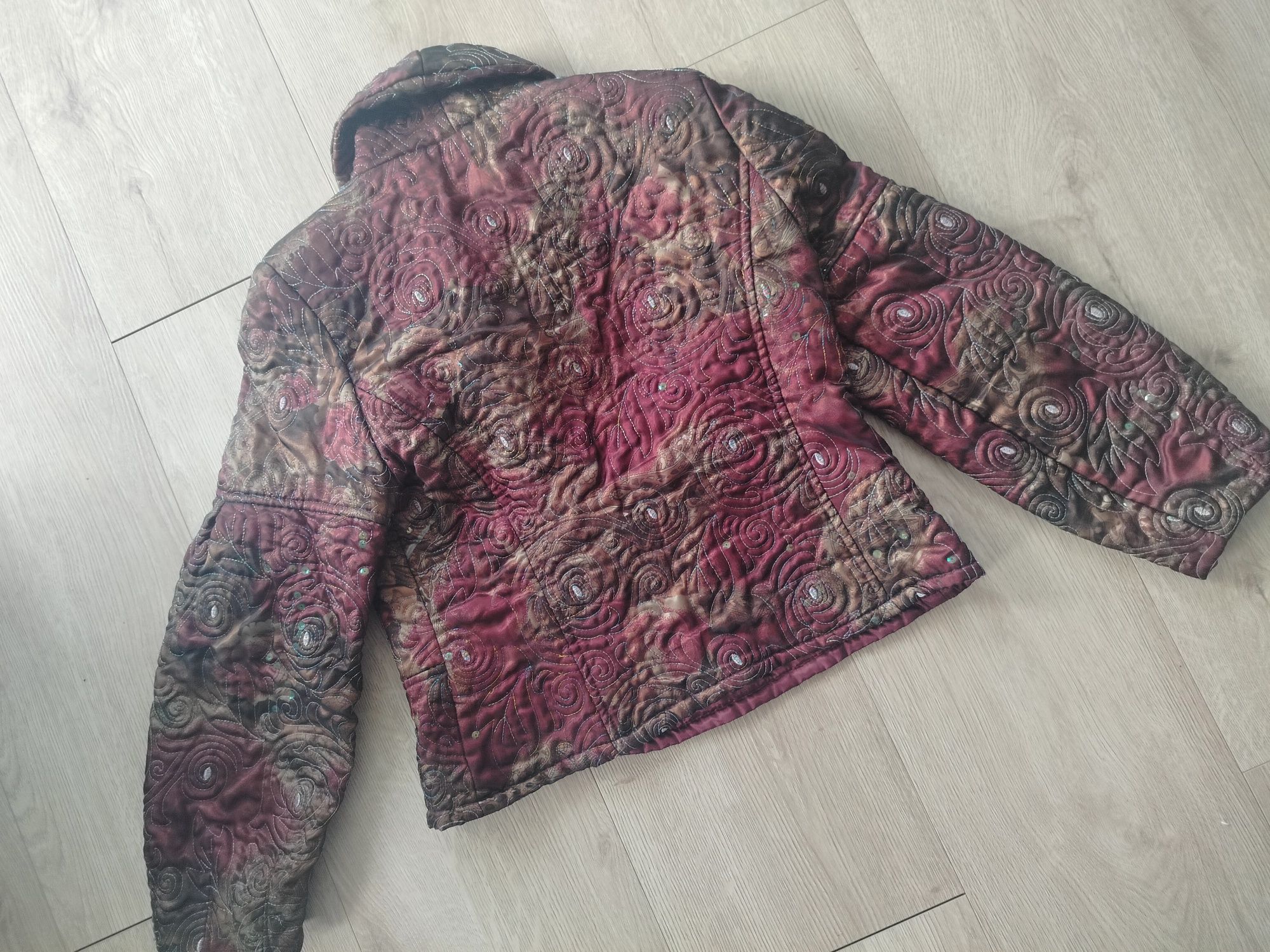 Kurtka wiosenna marynarka Glamour z cekinami pikowana 40