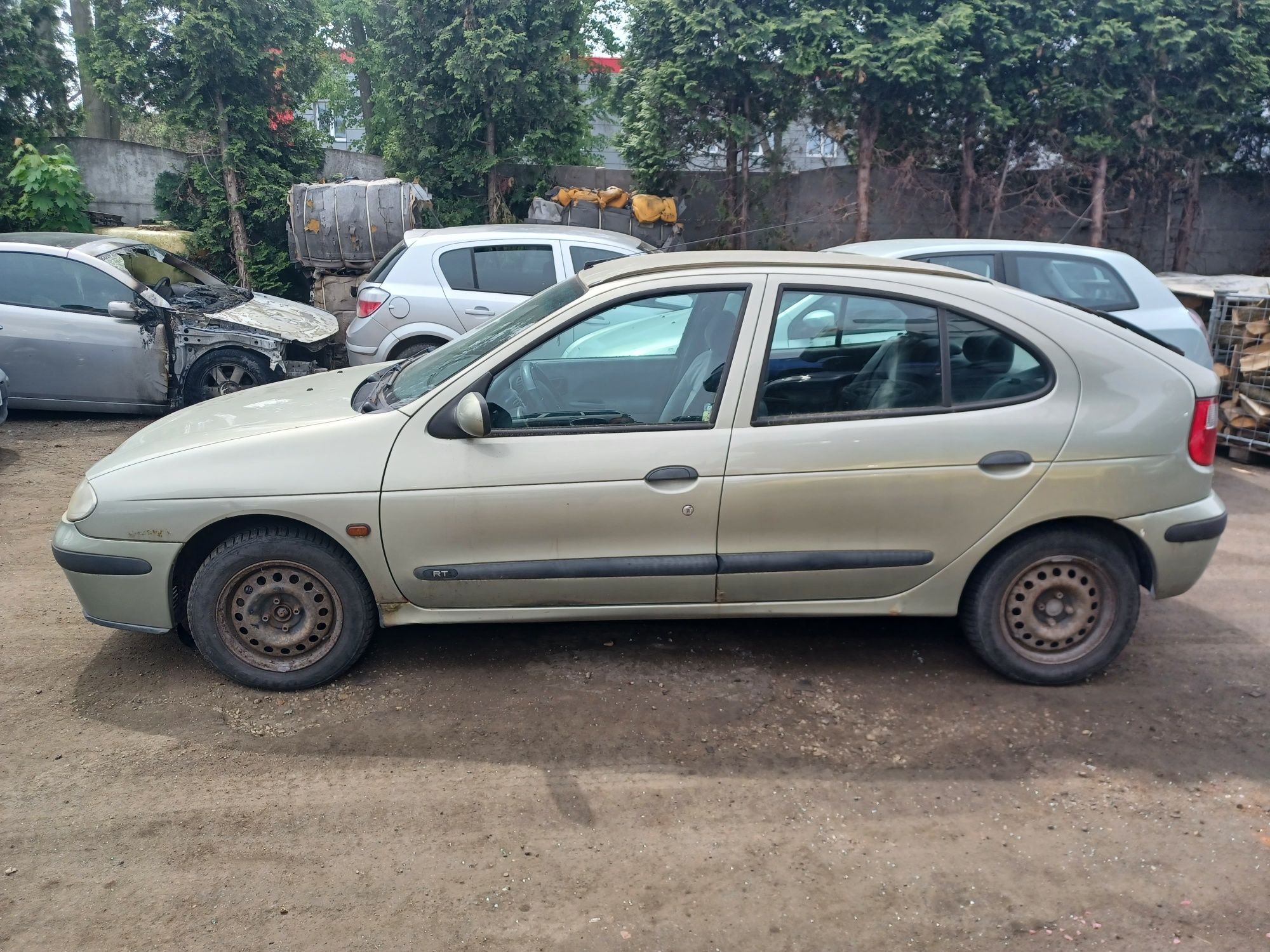 Renault Megane na części. 2000 r. 1.4 16V