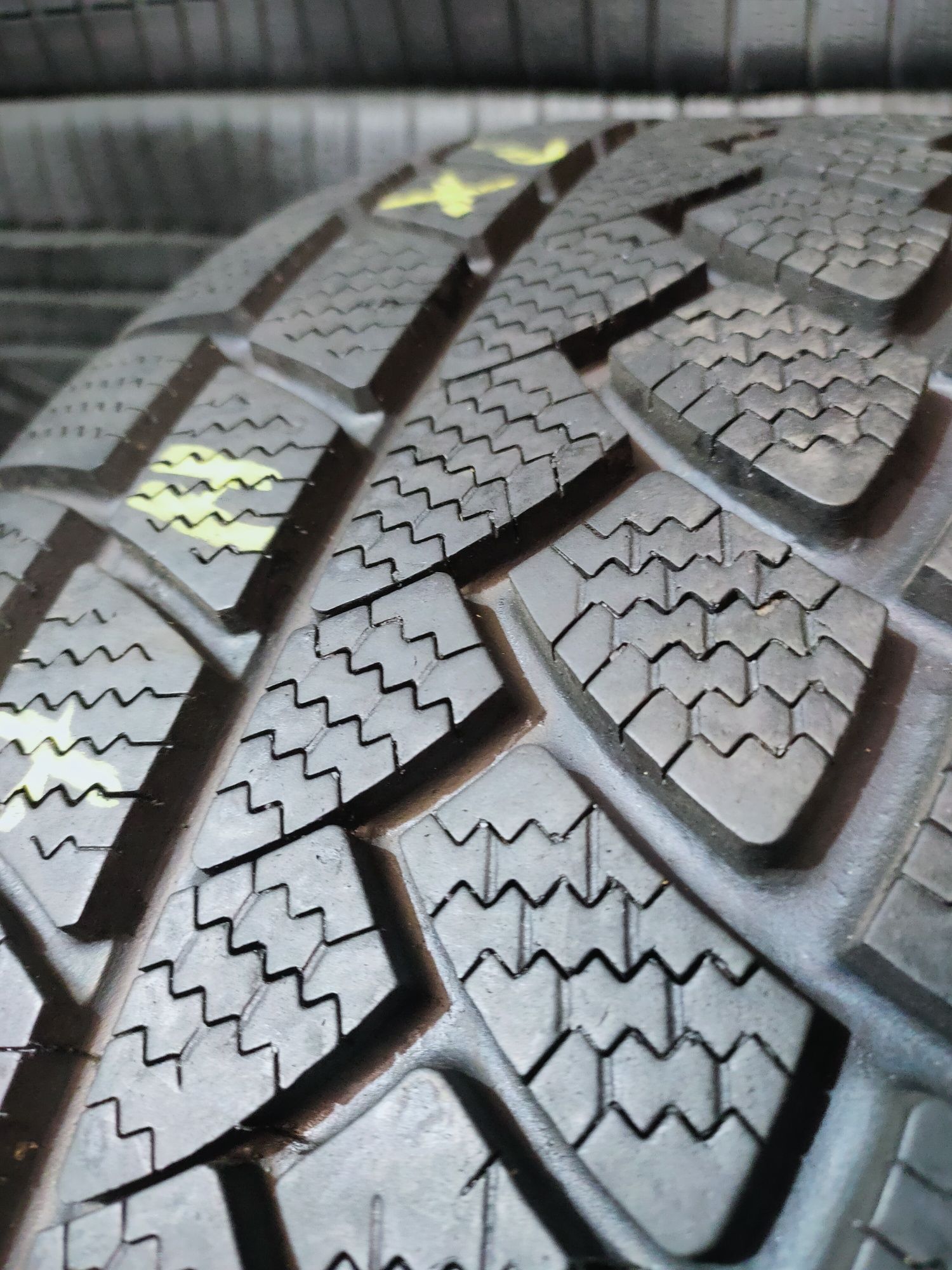 235/60R18 Continental 4x4 WinterContact 2018r 7,8mm