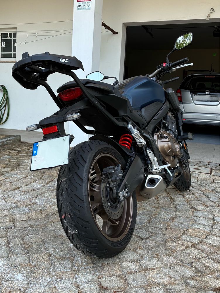Honda CB650R 2023