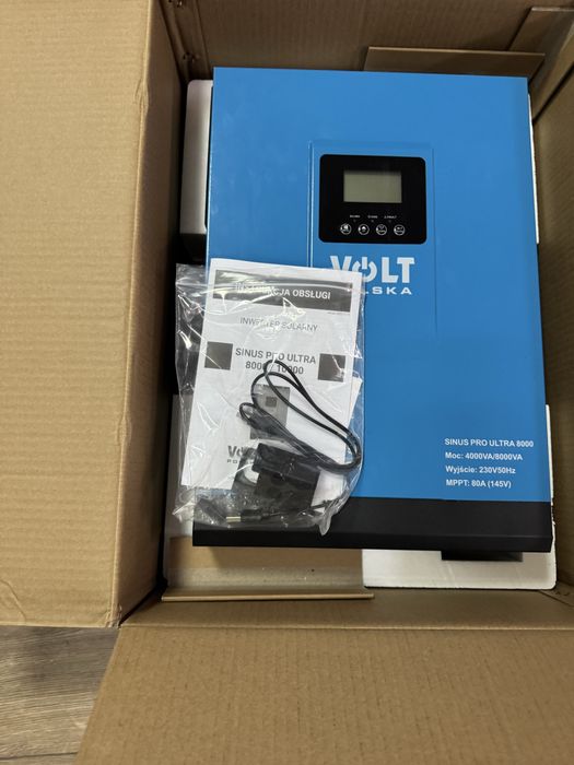 Гібридний інвертор VOLT SINUS PRO ULTRA 8000
