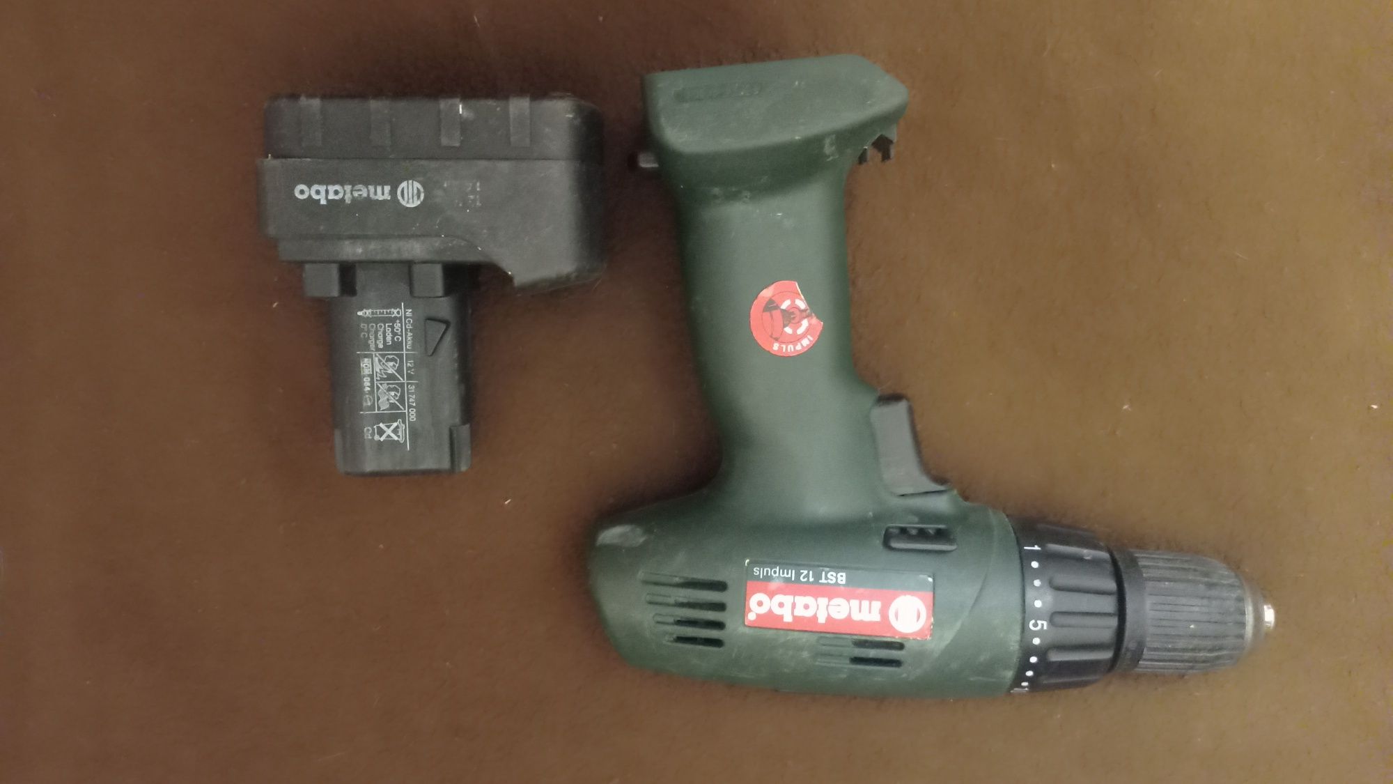 Шуруповёрт " Metabo" BST-12 Impuls 12v