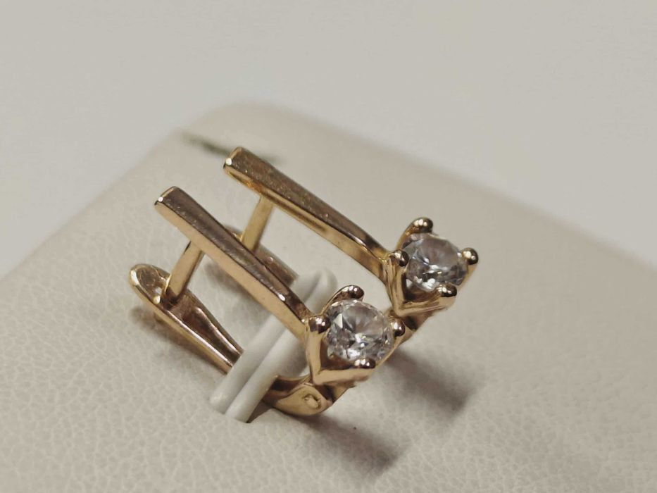 Kolczyki złote 585 zap. Angielskie | 2,19g | dł. 1,5cm | UŻYWANE |