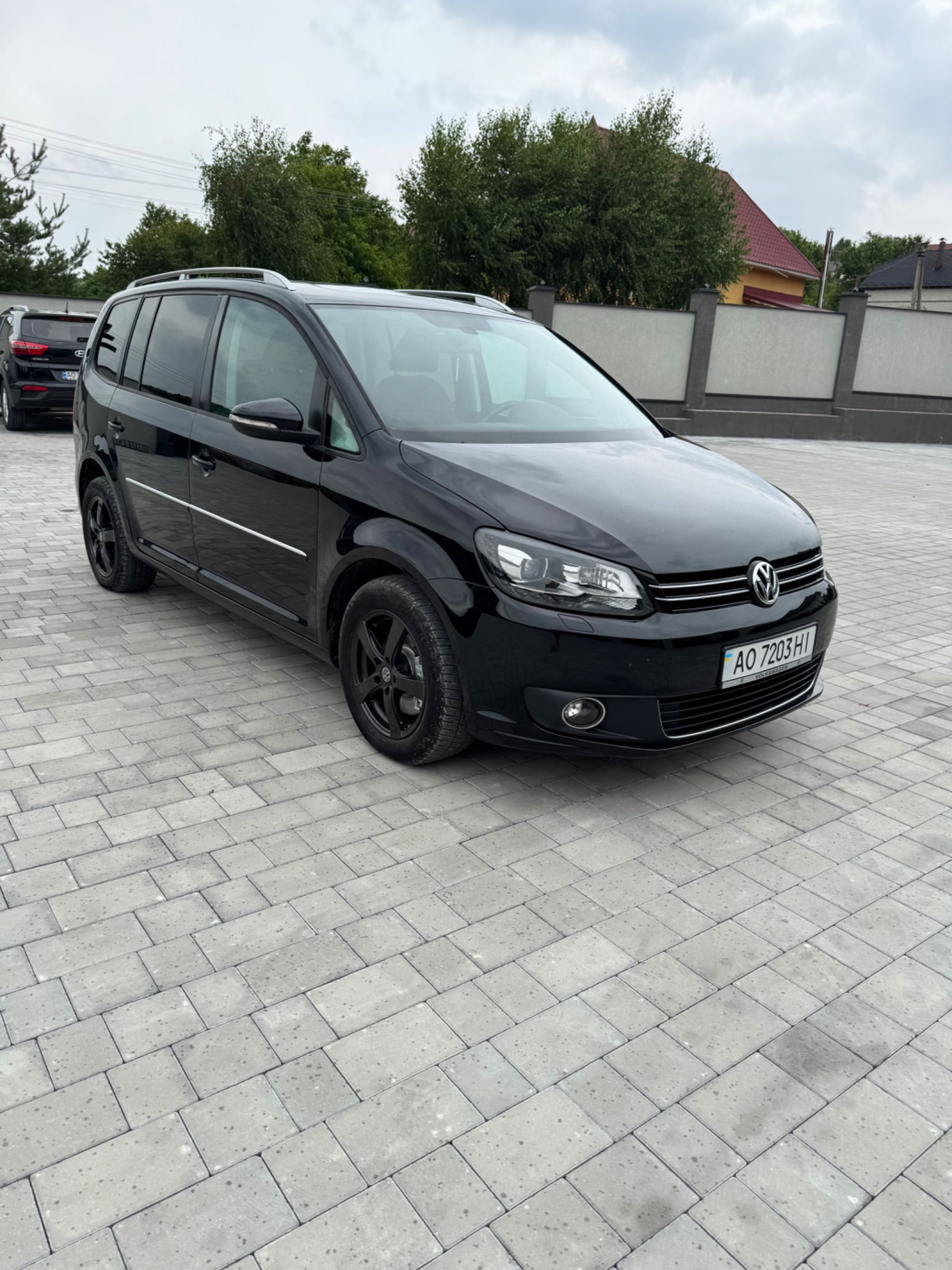 Продам автомобіль Wolkswagen Touran