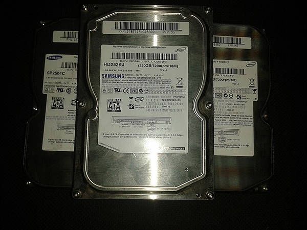 Жорсткий диск 500, 320, 250Гб HDD SATA ATA