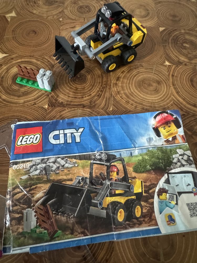 LEGO City 60219 ładowarko koparka figurka kompletny klocki chlopiece