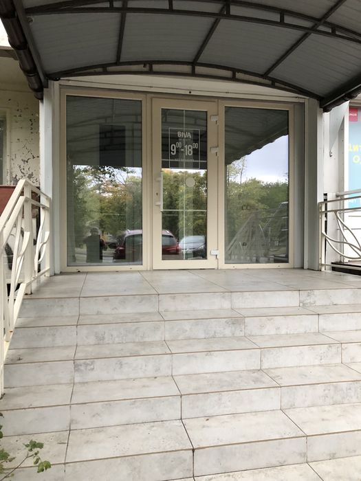 Продаж приміщення/офісу/магазину.