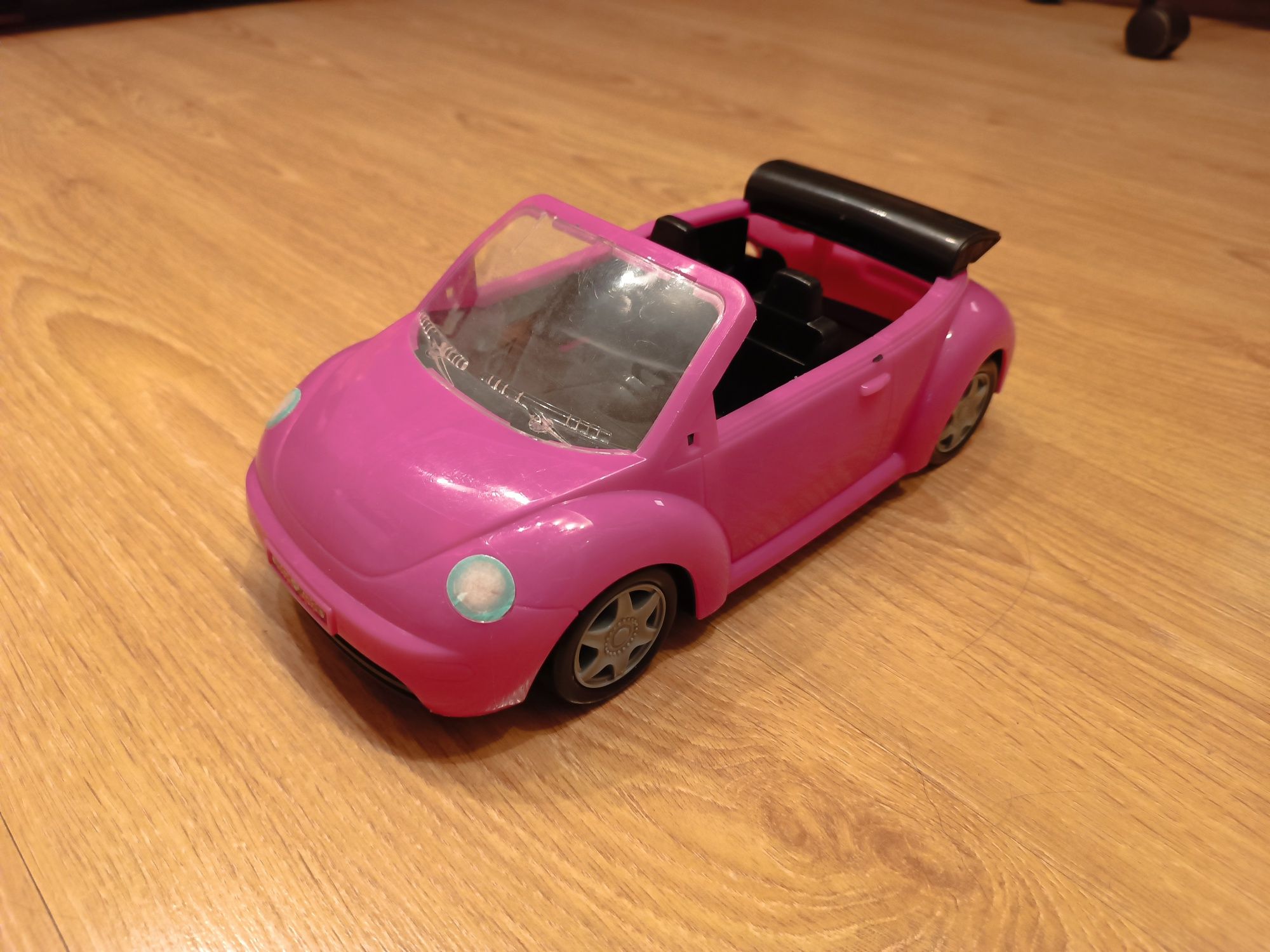 Samochód kabriolet dla lalki w stylu Barbie - Garbus, New Beetle