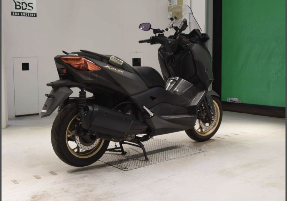 Yamaha Xmax 250.      .