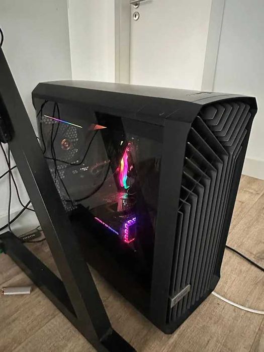 7800x3D, 4070TI, 7200Mhz 32gb DDR5, 1tb m.2 ssd