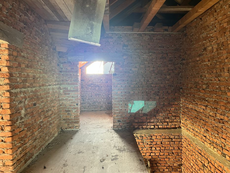 Недобудова 235 м2 приват ділянка 12 сот Берегово винзавод «Чізай»