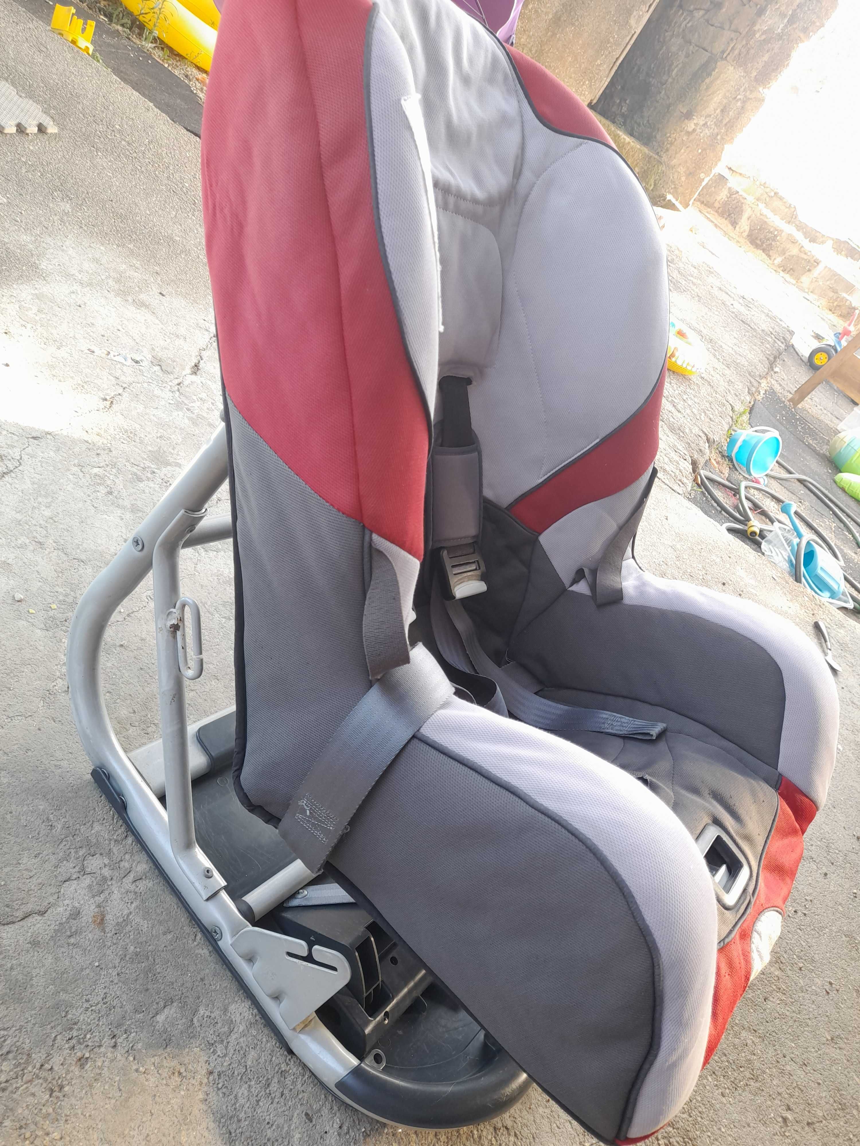 Vendo cadeira auto para bebé