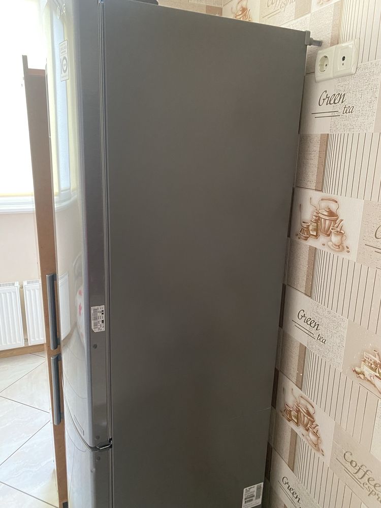 Холодильник LG GA-B499YLUZ