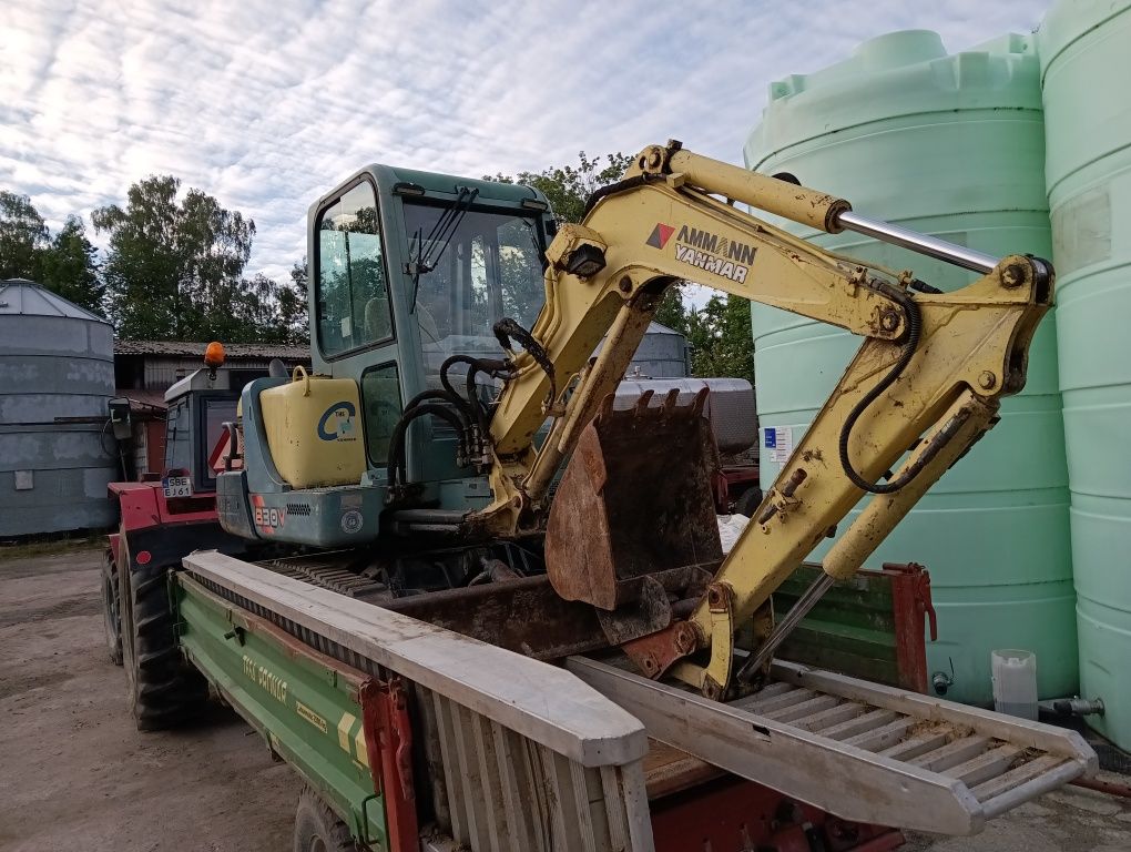 Koparka gąsienicowa yanmar b30v minikoparka yanmar
