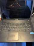 Vendo portátil F551M