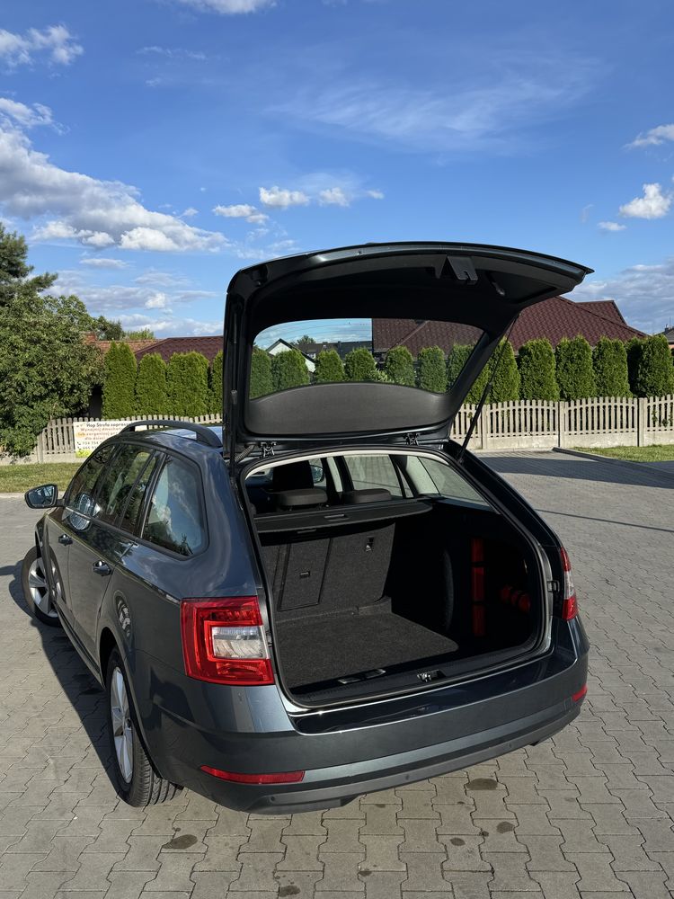 Skoda Octavia III Combi Ambition 1.6 TDI CR 85 KW (115 KM) 5-biegowa