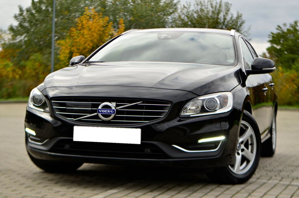 Volvo V60 BiXenony Kamera Distronik GrzaneFotele*Kierownica*Kanapa LaneAsist FUL