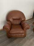 Cojunto de tres sofas em pele