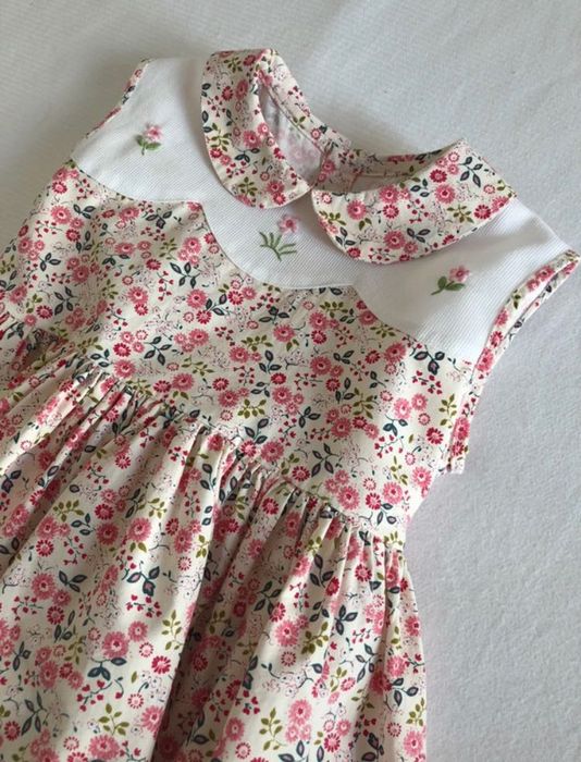 Vestido gola com flores e bordados | 12 meses