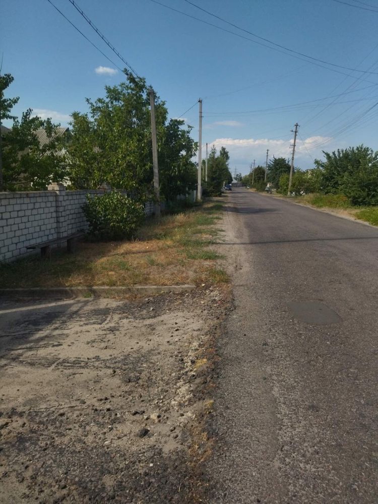 Дом 140 вк.м, 22,5 сотки земли п. Зидьки г. Змиёв