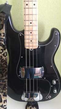 Fender Precision Bass