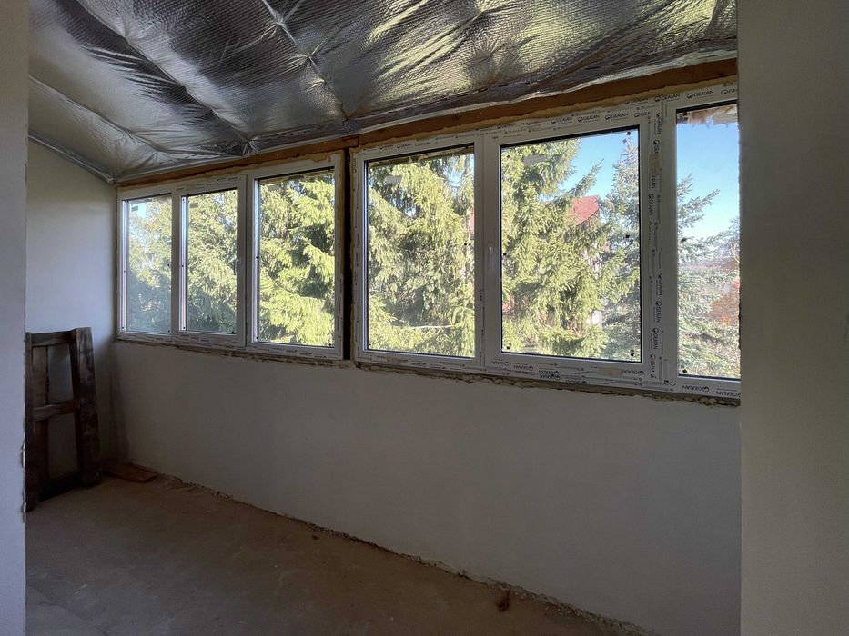 Продаж 2к квартири 92 кв. м на вул. Бурденка 18, кв. 6