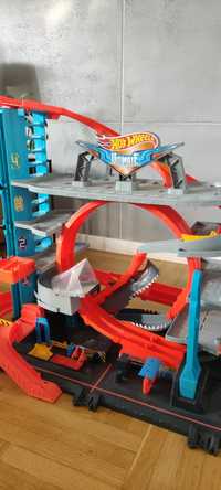 Hot wheels garaz Rekin