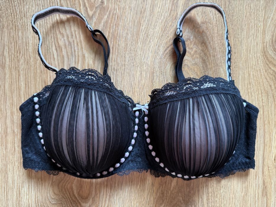 Biustonosz 85DD koronka