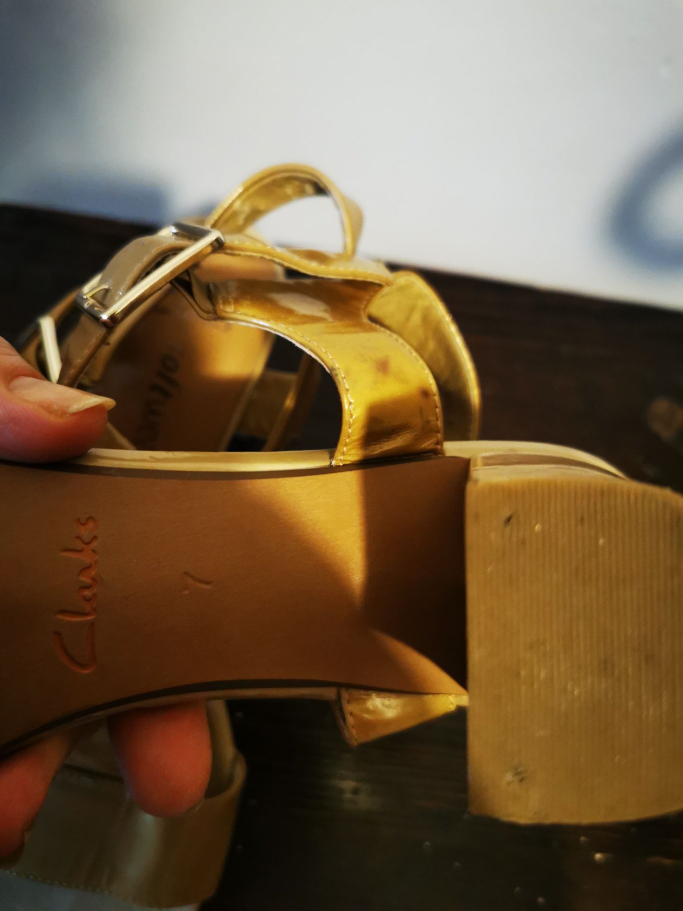 Clarks soft wear skóra 41 beżowe