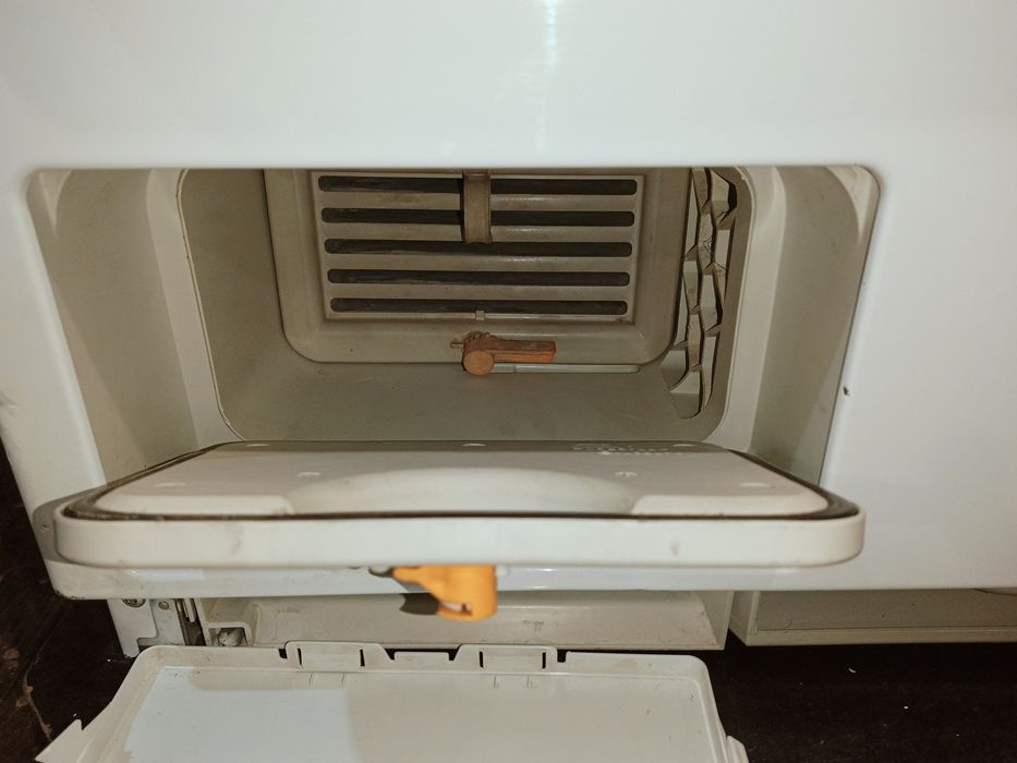 Сушильна машина Miele, сушильная машина, сушилка