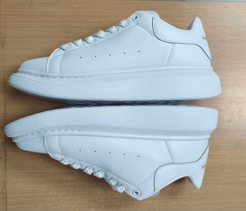 Tenis brancos Alexander McQueen