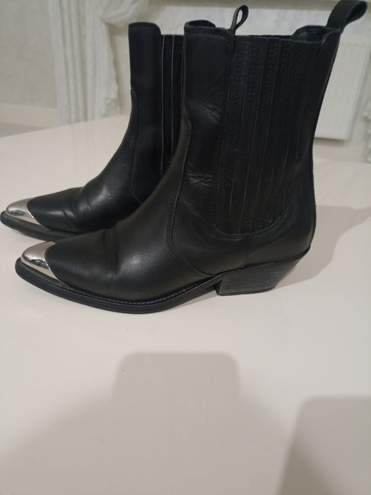 Продам жіночі ковбойки