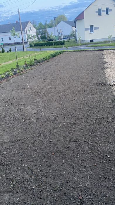 Usługi minikoparką glebogryzarką niwelacja terenu