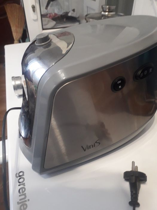 Мясорубка VINIS VMG-1506 S